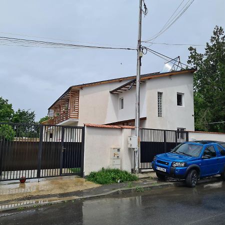 באלוטשטי Luca'S Studio 2 ,Close To Therme Bucharest, Airport Otopeni מראה חיצוני תמונה